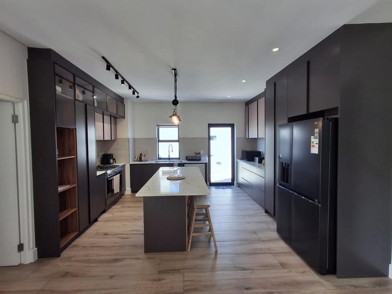 To Let 4 Bedroom Property for Rent in Aan de Wijnlanden Western Cape